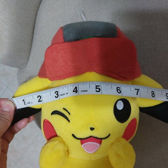 Pokemon The Movie Pikachu With Ash’s Hat Plush Yellow Smiling Cutie - Picture 7 of 11